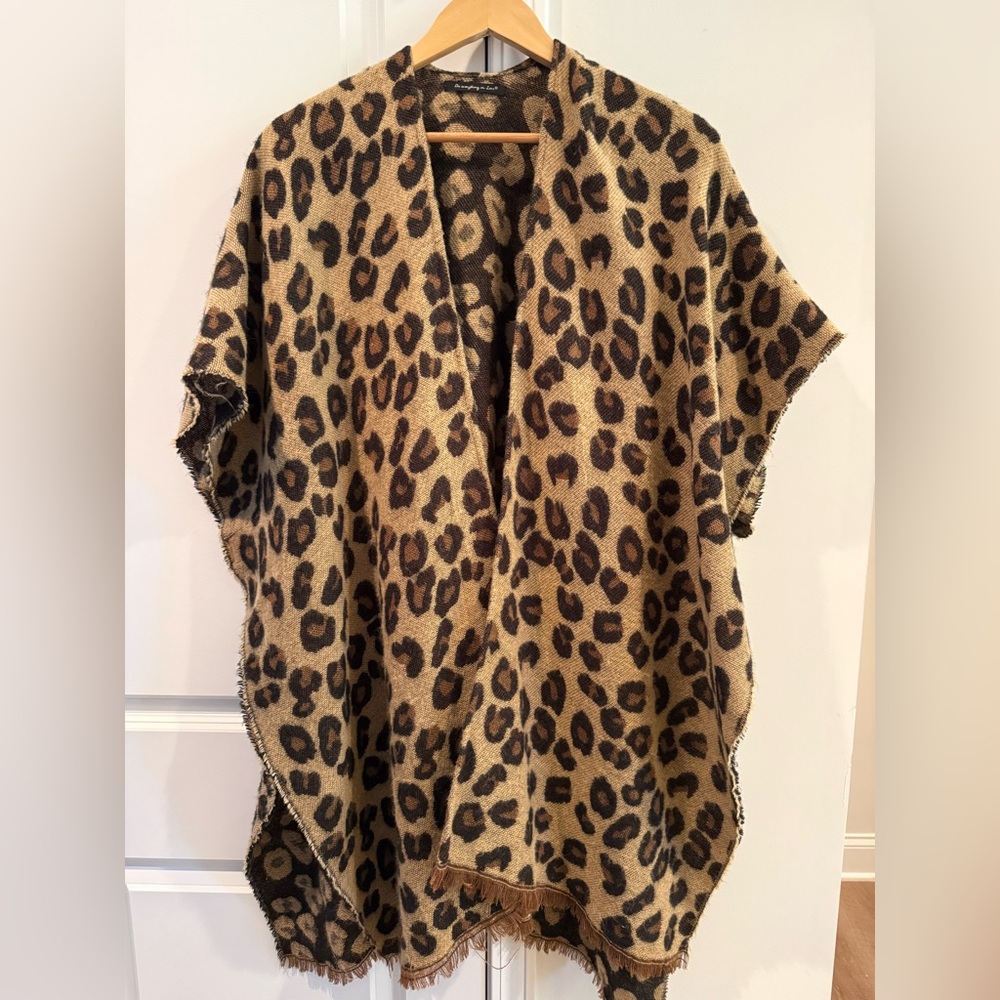 Animal Print Cape OS - from Versona